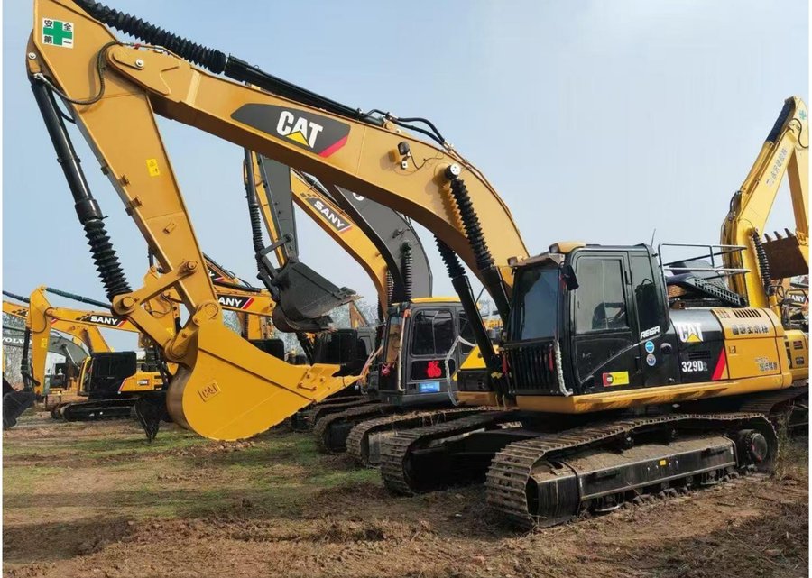 CAT 329 — гусеничный экскаватор