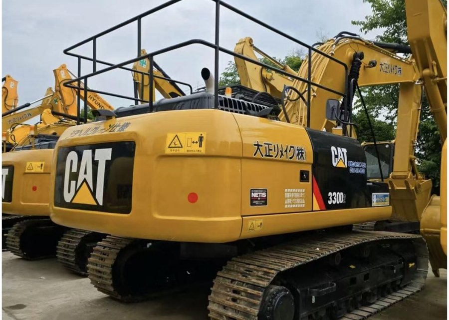 CAT 330 — гусеничный экскаватор