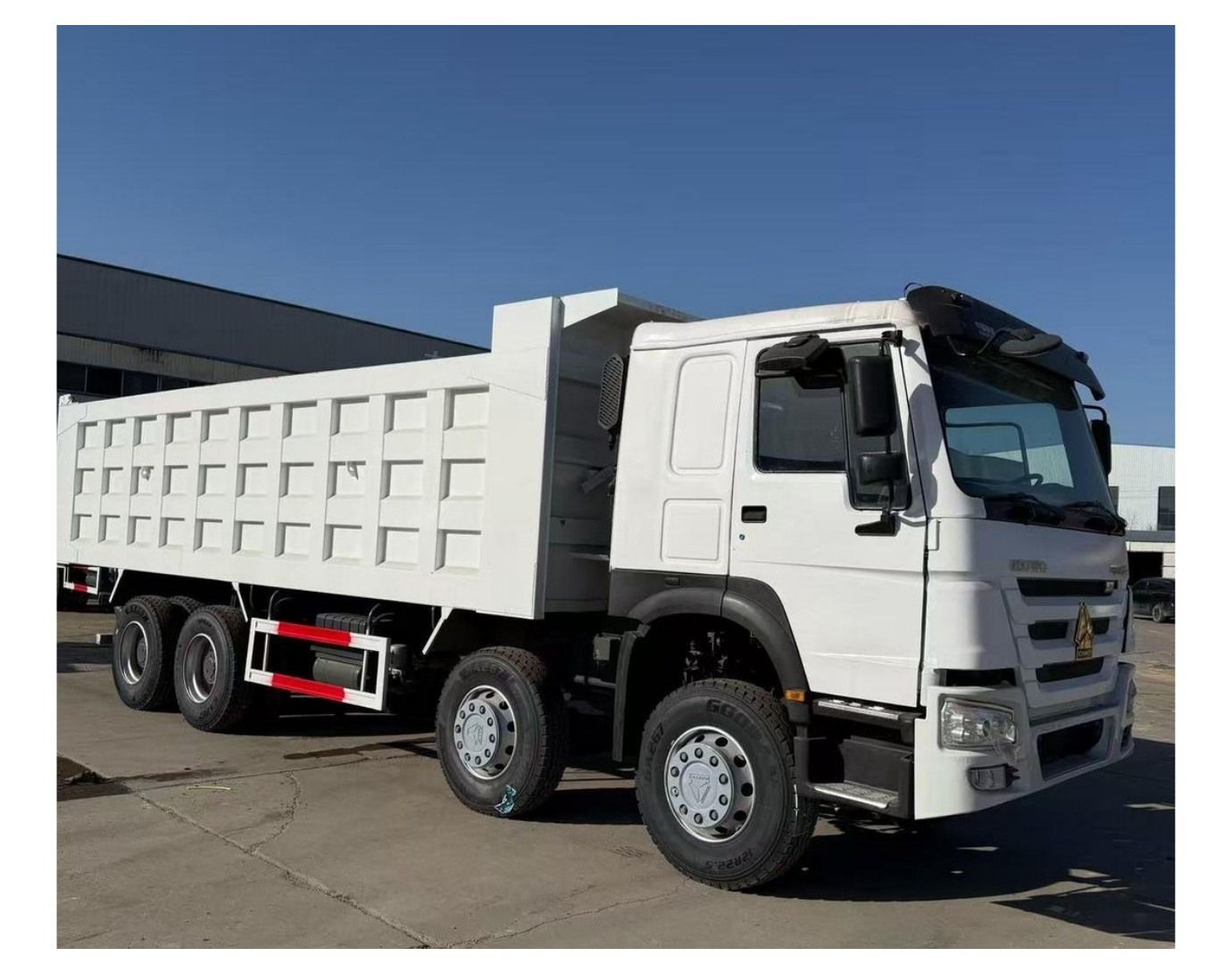 HOWO 8X4 — самосвал