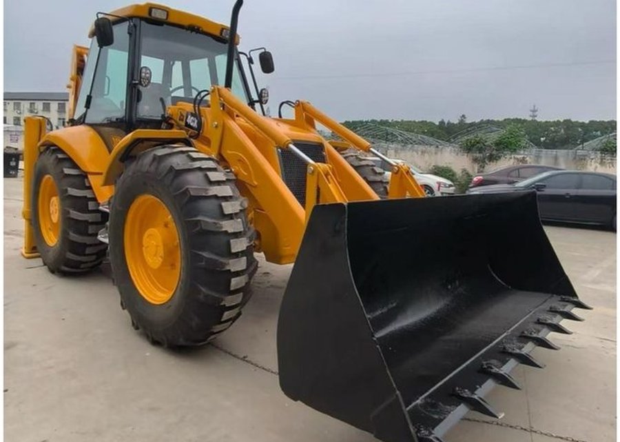 JCB 4CX — экскаватор-погрузчик
