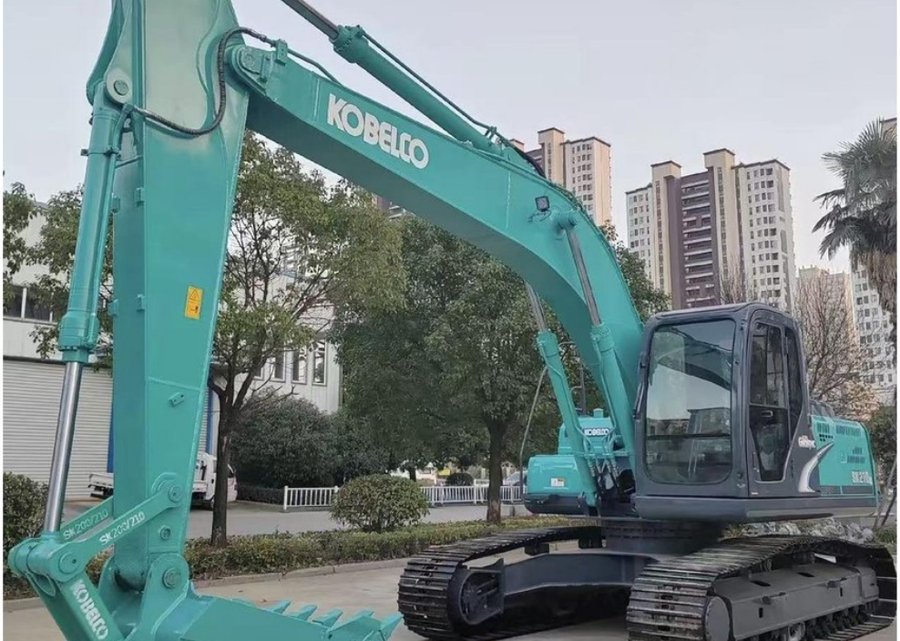 Kobelco 210 — гусеничный экскаватор